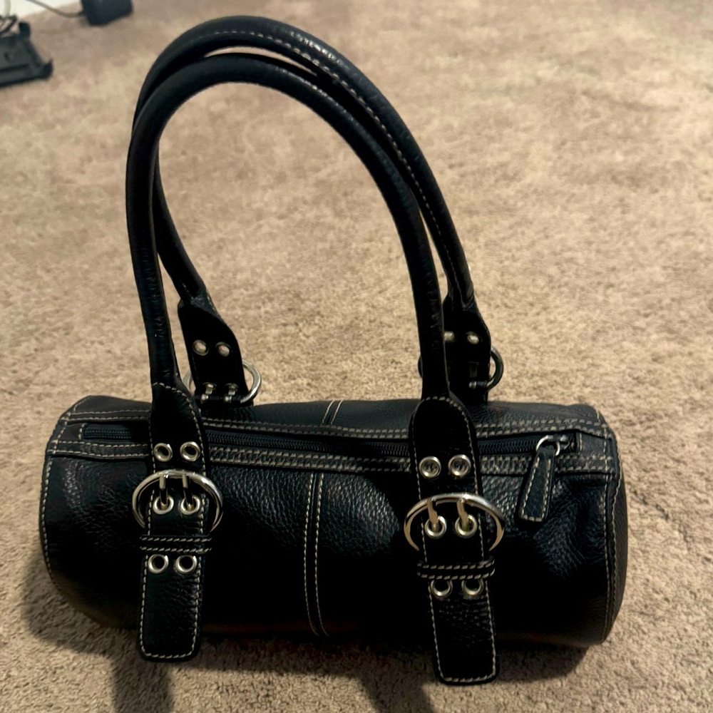 Bandolino black Leather handbag.